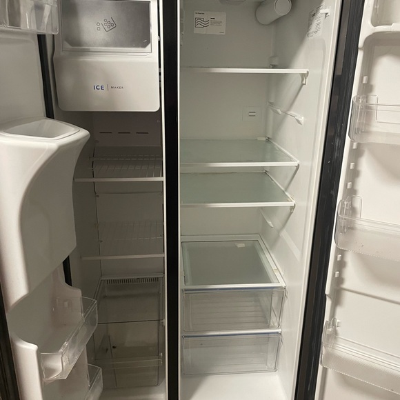 Meet your Posher, Rebecca - Picture 3 of 4